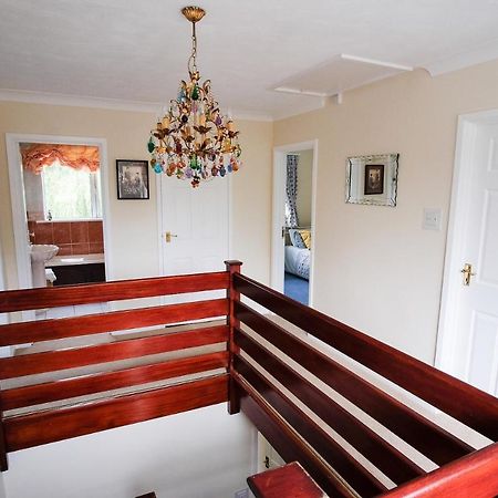 Willowbrook Riding Centre Чичестър Екстериор снимка